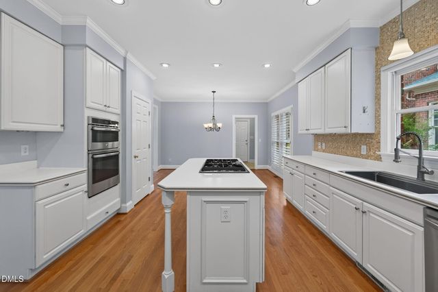 14 Checkerberry Square, Greensboro, NC 27455