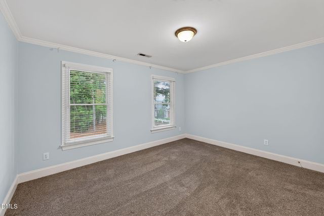 14 Checkerberry Square, Greensboro, NC 27455