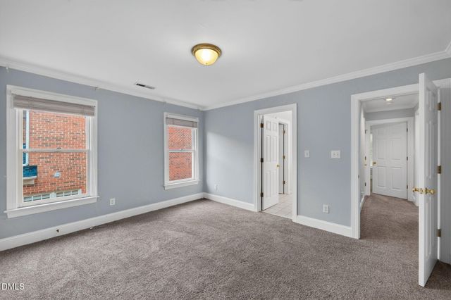 14 Checkerberry Square, Greensboro, NC 27455