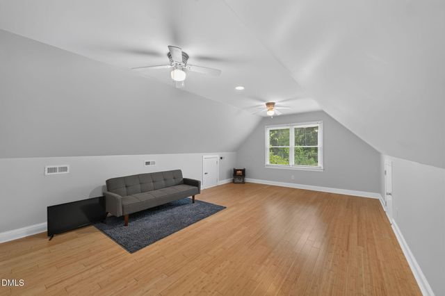 14 Checkerberry Square, Greensboro, NC 27455