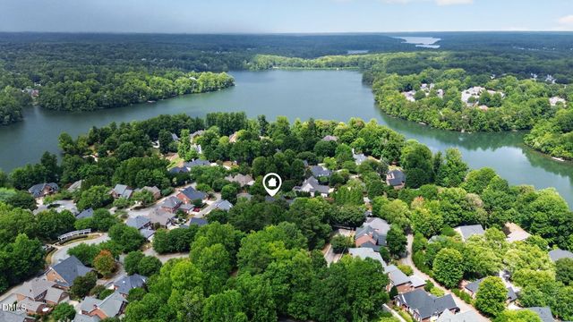 14 Checkerberry Square, Greensboro, NC 27455