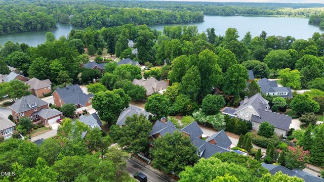 14 Checkerberry Square, Greensboro, NC 27455