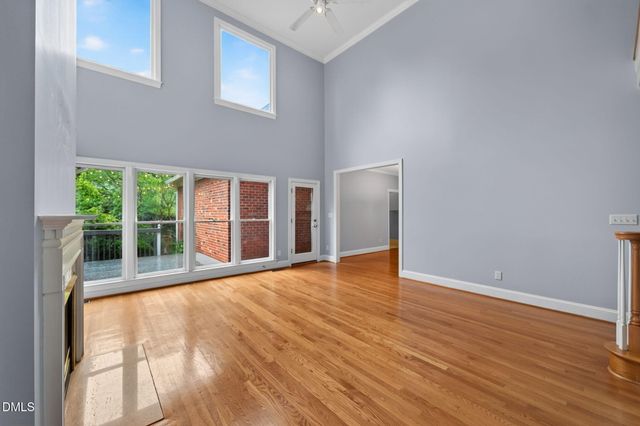 14 Checkerberry Square, Greensboro, NC 27455