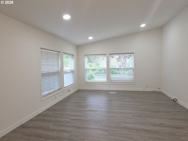 4808 Se 134TH Dr, Portland, OR 97236