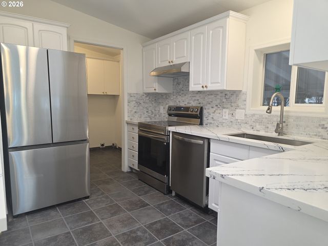 4808 Se 134TH Dr, Portland, OR 97236