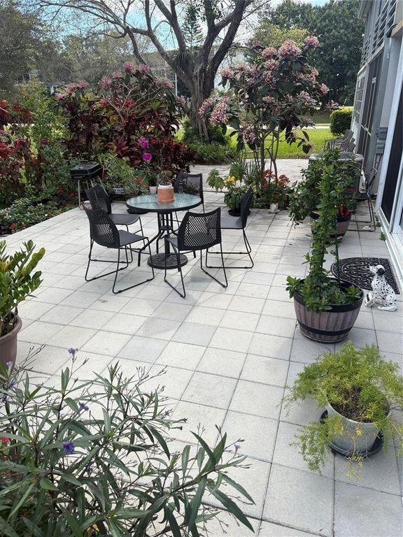 211 N Oakridge 211, Deerfield Beach, FL 33442