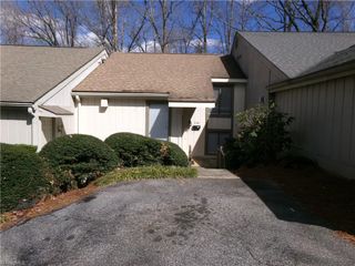 218 Lamplighter Circle, Winston-salem, NC 27104
