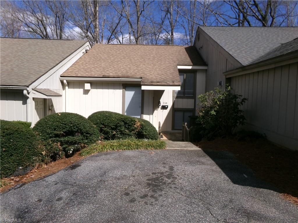 218 Lamplighter Circle, Winston-salem, NC 27104