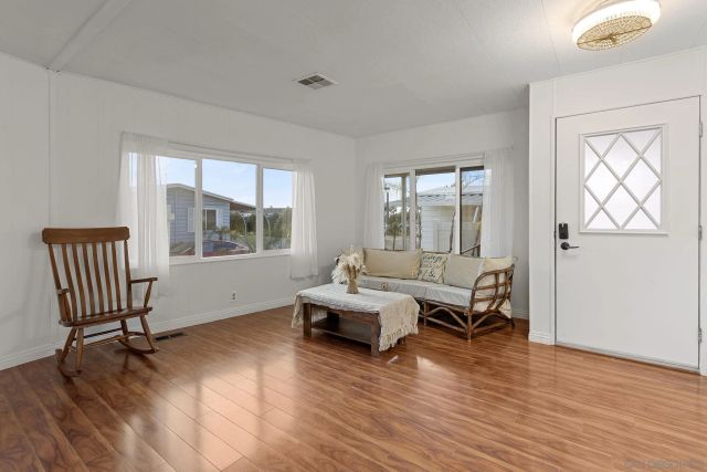 7326 San Bartolo 220, Carlsbad, CA 92011