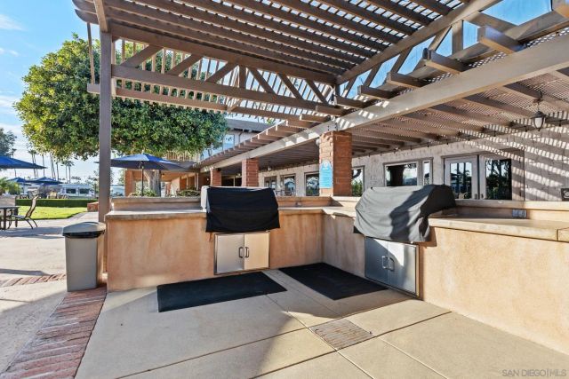 7326 San Bartolo 220, Carlsbad, CA 92011