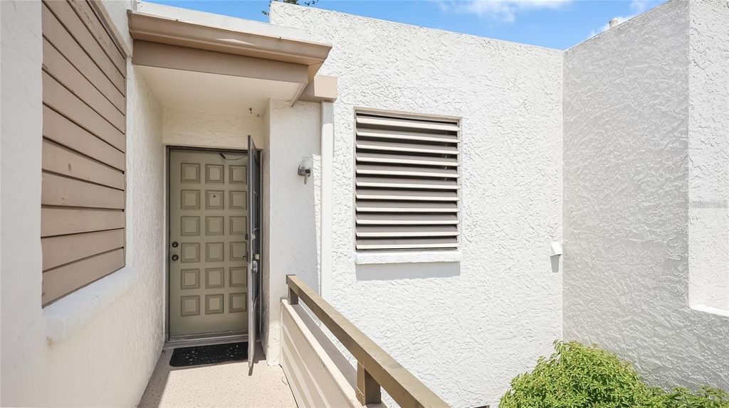 303 SPRINGDALE DRIVE 303, BRADENTON, FL 34210 — photo 2