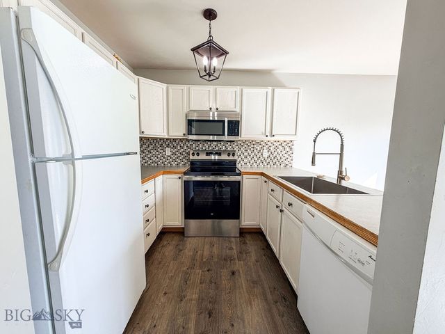 573 W Shore Drive, Belgrade, MT 59714