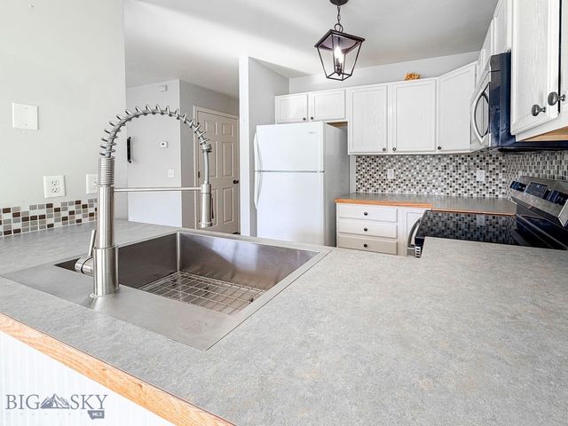 573 W Shore Drive, Belgrade, MT 59714