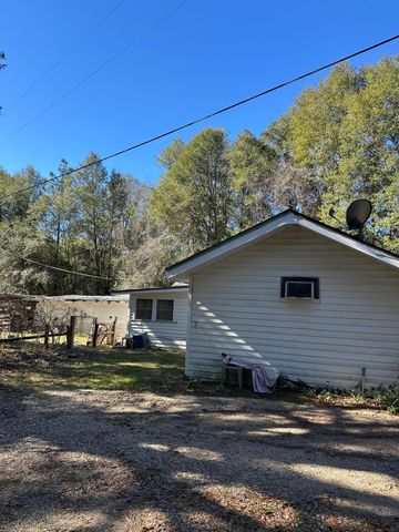 2084 S County Highway 183, Defuniak Springs, FL 32435