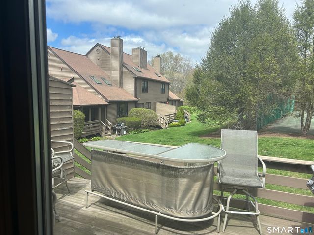 17 Eagle Rock Circle 17, Monroe, CT 06468