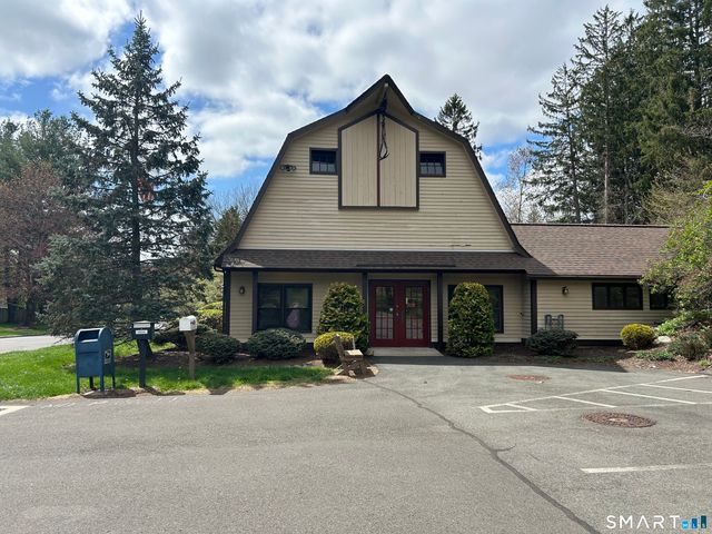 17 Eagle Rock Circle 17, Monroe, CT 06468