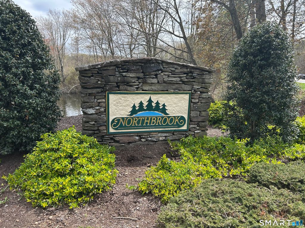 17 Eagle Rock Circle 17, Monroe, CT 06468