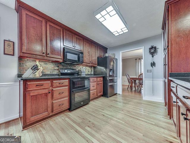 1108 Fieldstone Drive, Canton, GA 30114