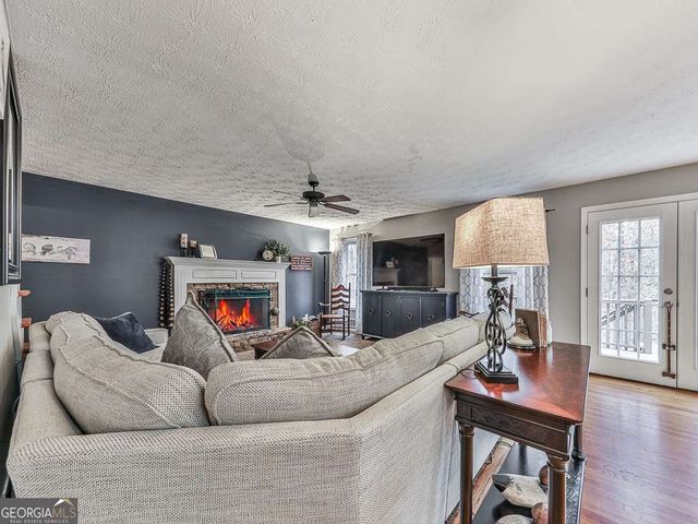 1108 Fieldstone Drive, Canton, GA 30114