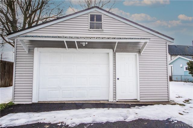 53 Lewis Street, Lockport City, NY 14094