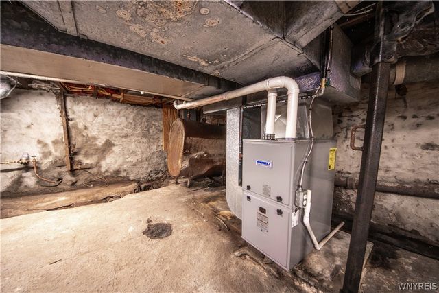 53 Lewis Street, Lockport City, NY 14094