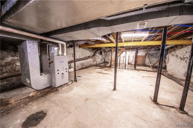 53 Lewis Street, Lockport City, NY 14094