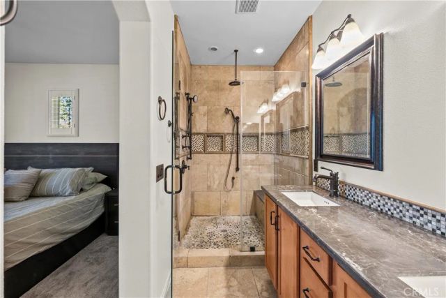 23833 Toscana, Valencia, CA 91354