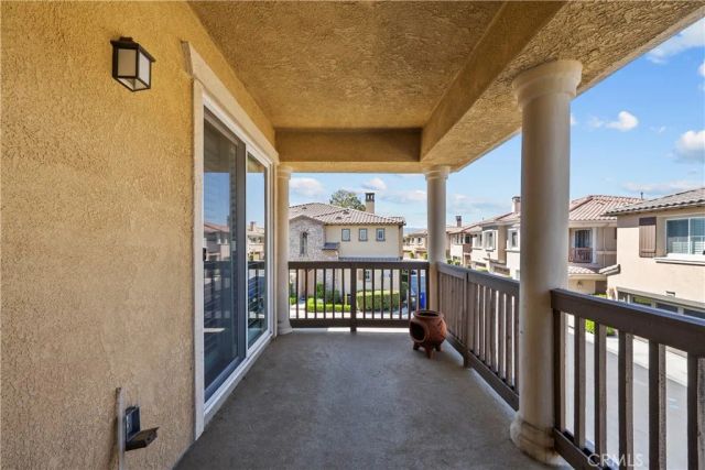 23833 Toscana, Valencia, CA 91354