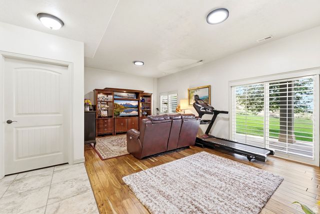 202 EDGEWOOD CIR, North Salt Lake, UT 84054