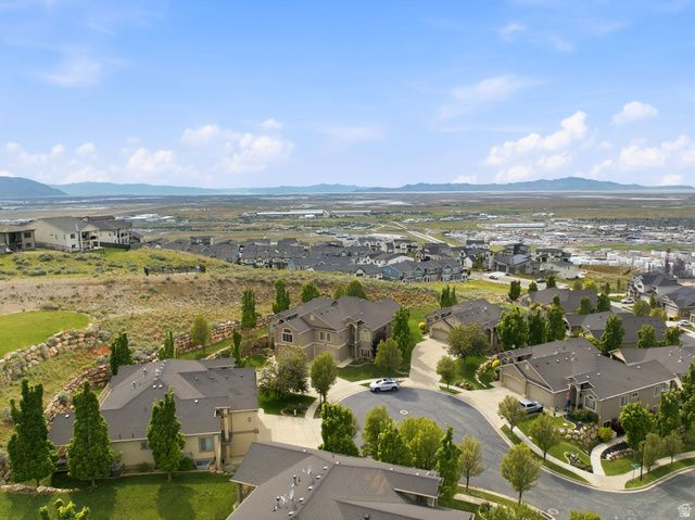 202 EDGEWOOD CIR, North Salt Lake, UT 84054