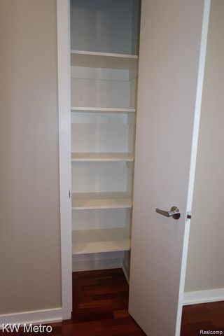 350 N Main Street 608, Royal Oak, MI 48067