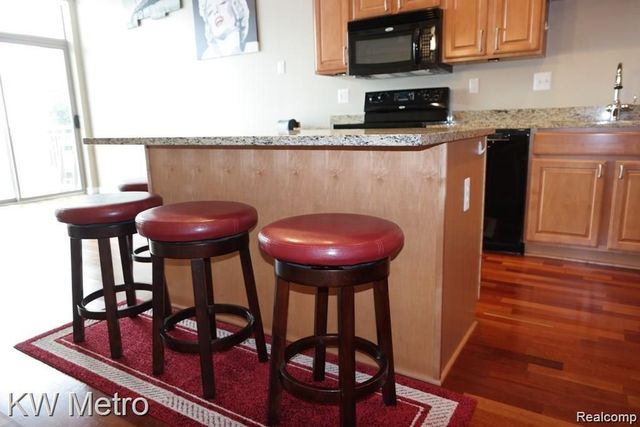 350 N Main Street 608, Royal Oak, MI 48067