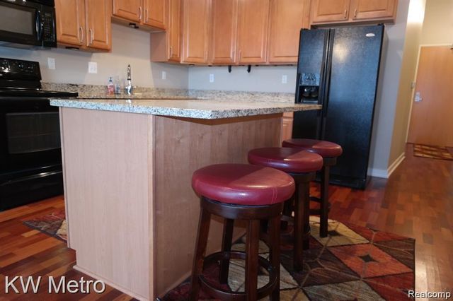 350 N Main Street 608, Royal Oak, MI 48067