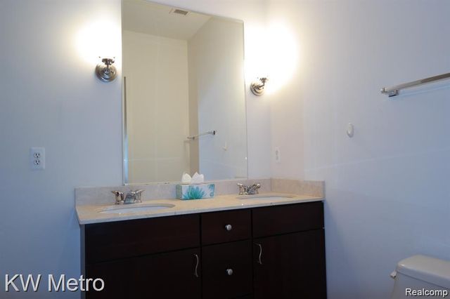 350 N Main Street 608, Royal Oak, MI 48067