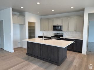 22 S 3830 W #422, West Point, UT 84015