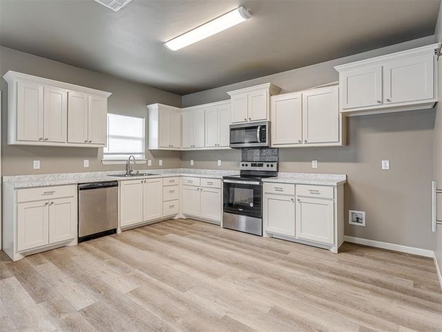 2105 NE 12th Street, Oklahoma City, OK 73117