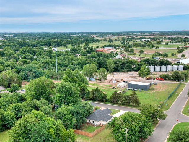 2105 NE 12th Street, Oklahoma City, OK 73117