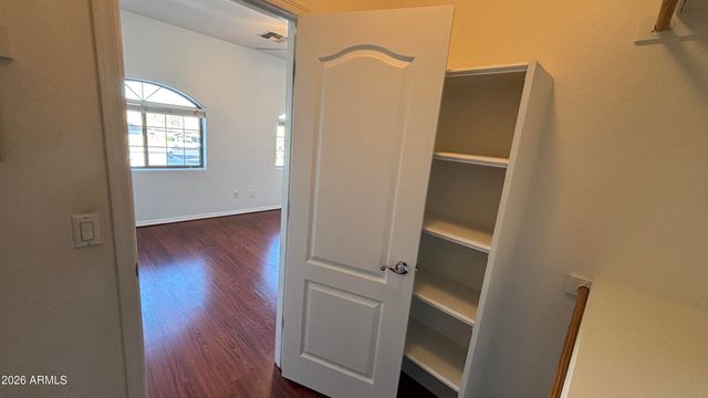 1833 E Hartford Avenue, Phoenix, AZ 85022