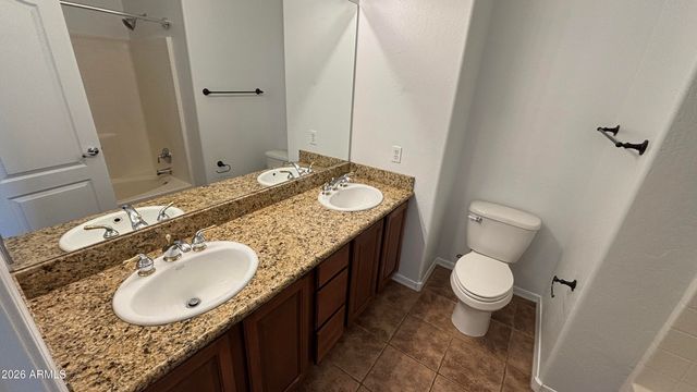 1833 E Hartford Avenue, Phoenix, AZ 85022