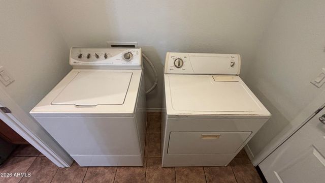 1833 E Hartford Avenue, Phoenix, AZ 85022