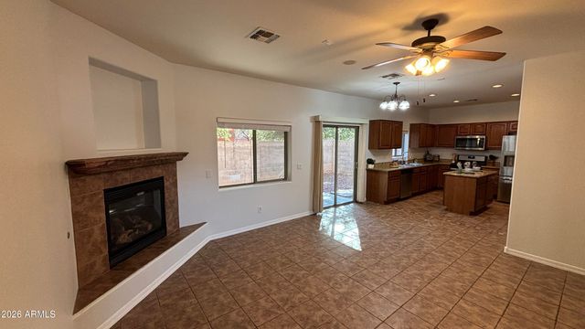 1833 E Hartford Avenue, Phoenix, AZ 85022