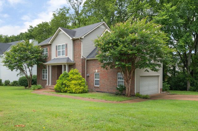 2571 Milton Ln, Thompsons Station, TN 37179