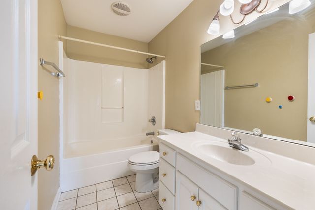 2571 Milton Ln, Thompsons Station, TN 37179