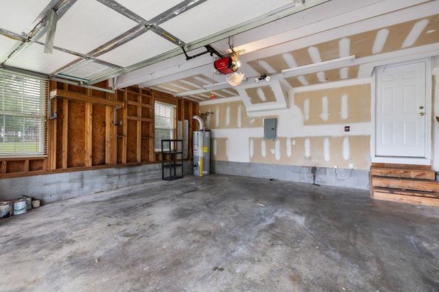 2571 Milton Ln, Thompsons Station, TN 37179