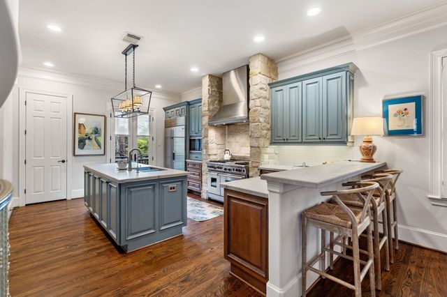 1010 Nantucket Drive F, Houston, TX 77057