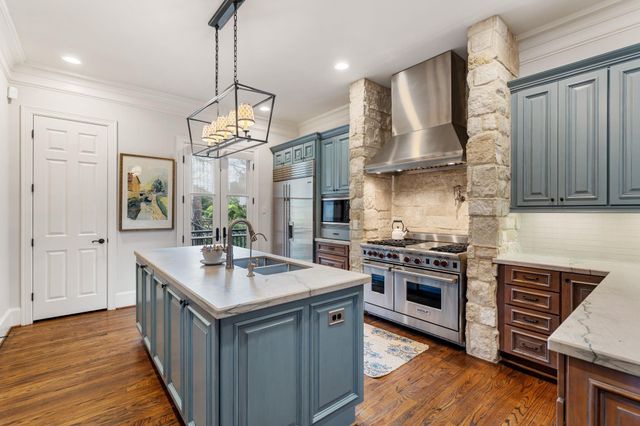 1010 Nantucket Drive F, Houston, TX 77057
