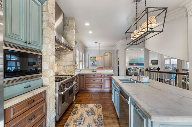 1010 Nantucket Drive F, Houston, TX 77057