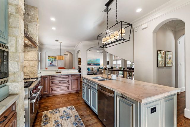 1010 Nantucket Drive F, Houston, TX 77057