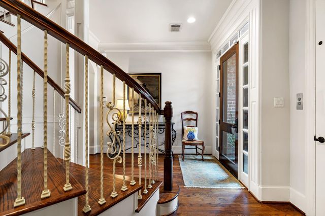 1010 Nantucket Drive F, Houston, TX 77057