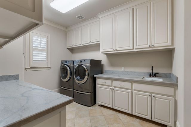 1010 Nantucket Drive F, Houston, TX 77057